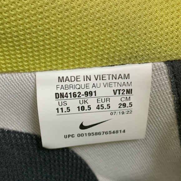 Nike Air Force 1 Men’s Sneaker Black and Gold Yellow Size 11.5 - Picture 14 of 14